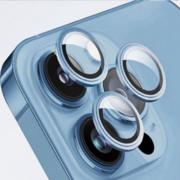 Защитное стекло камеры iPhone 14 Pro и 14 Pro Max светящийся голубой