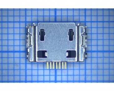 Системный разъем для Samsung I8910/ I9000/ I9001/ I9003/ I9010/ S5260/ S5350/ S5660/ S5690/ S7220/ S7250/ S7500/ S8600/ YP-Q3/ YP-VX (micro-USB)