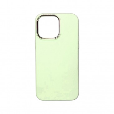 Чехол Apple iPhone 12/12 Pro Silicone Case с металлическими кнопками и рамкой для камеры (молочный)